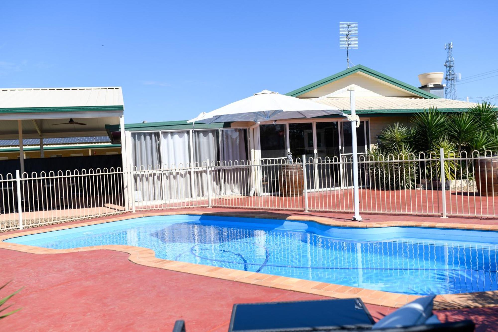 Mundubbera Motel Exterior foto